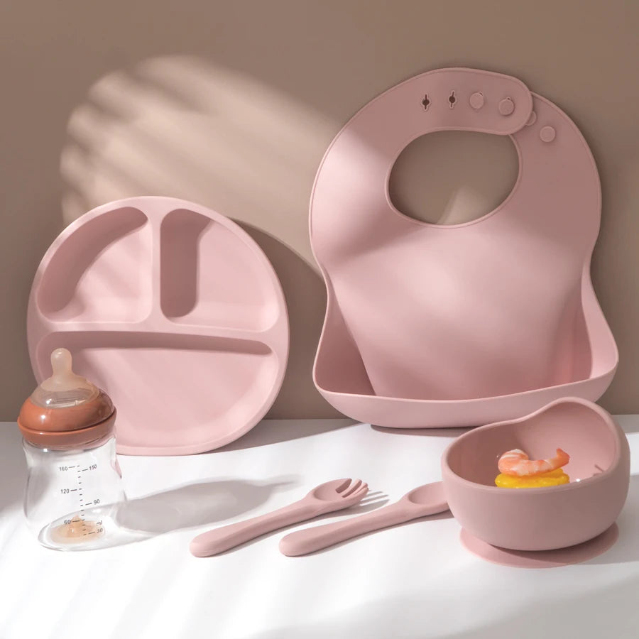 5Pcs Baby Silicone Feeding Set round Dining Plate Sucker Bowl Dishes for Kids Baby Waterproof Bib Spoon Children'S Tableware