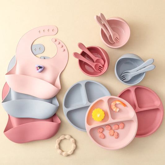 5Pcs Baby Silicone Feeding Set round Dining Plate Sucker Bowl Dishes for Kids Baby Waterproof Bib Spoon Children'S Tableware